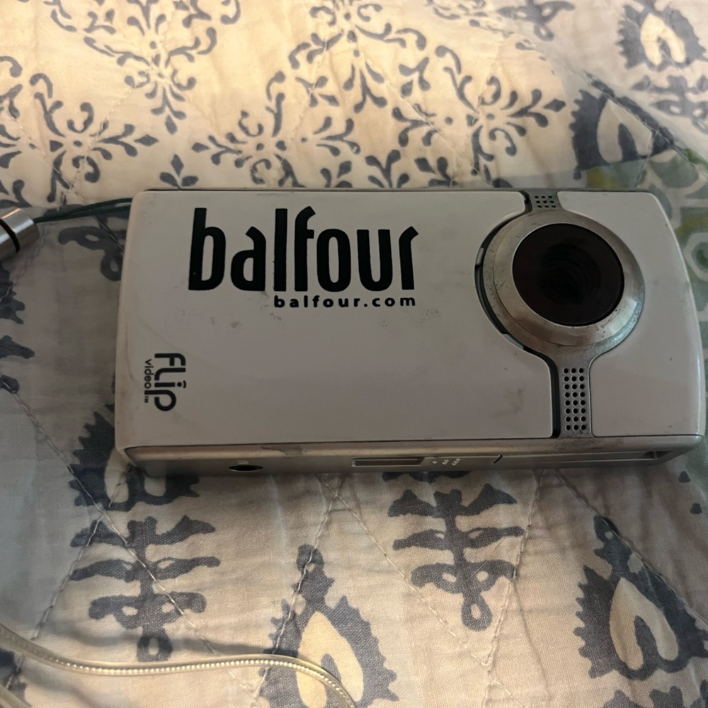 Balfour Flip video camera ultra